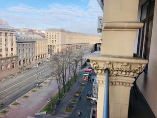 Апартаменты Amazing view of Khreshchatyk! Киев Апартаменты с 2 спальнями-101