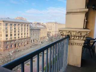 Апартаменты Amazing view of Khreshchatyk! Киев Апартаменты с 2 спальнями-23