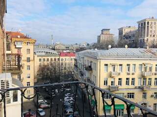 Апартаменты Amazing view of Khreshchatyk! Киев Апартаменты с 2 спальнями-96