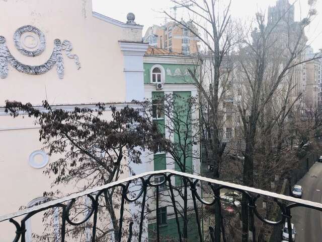 Апартаменты Amazing view of Khreshchatyk! Киев-45